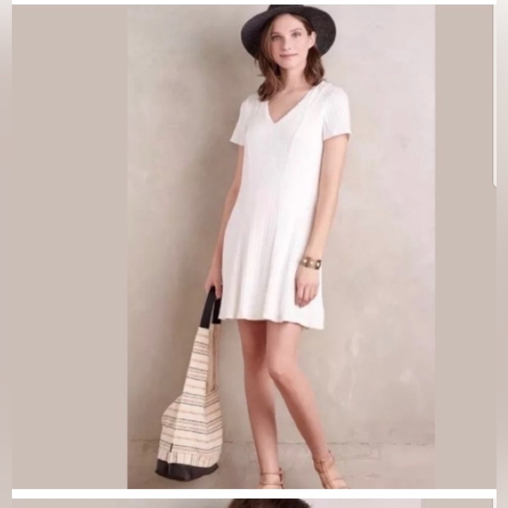 NWT Dolan V neck cream stretch knit dress size XS‎